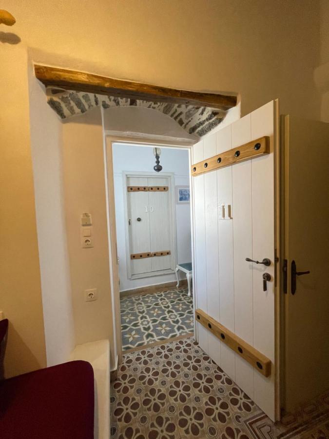 Hotel Burgos Barrio Naxos City Exterior foto